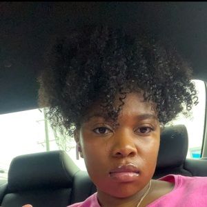 Meet your Posher, Mya